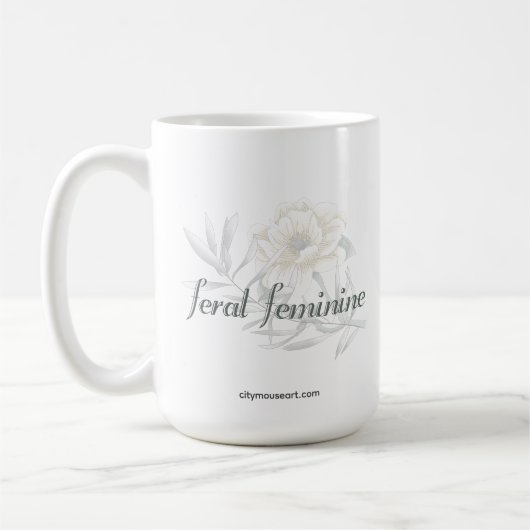Mug Féral Féminin — Typographie Botanique Douce (Gauche)