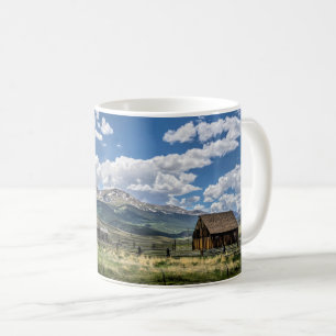 Mug Fermes   Ferme au-dessous des montagnes du Colorad