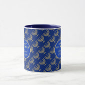 Mug Fête de Hanukkah Party Menorah dorée motif bleu (Centre)