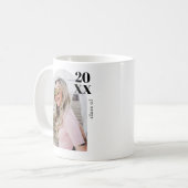 Mug Fête de remise de diplômes avec arche rose minimal (Devant gauche)