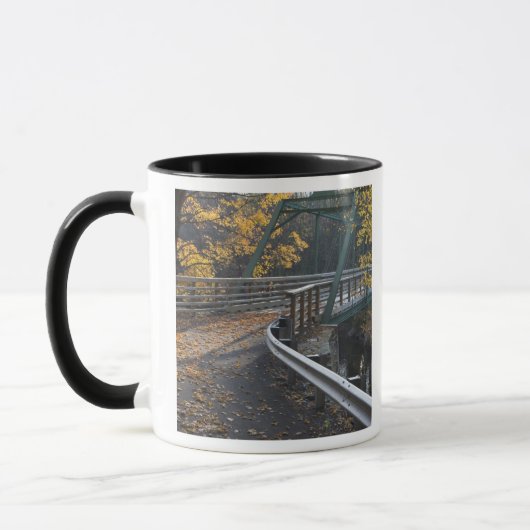 Mug Feuillage d'automne et pont au-dessus des Millers (Gauche)