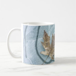 Mug Feuille d'érable congelée sur glace