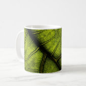 Mug Feuille verte en gros plan (Devant gauche)
