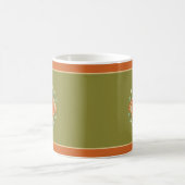 Mug Feuilles automnales orange et vert monogramme (Centre)