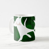 Mug Feuilles de palmier tropicales vert foncé Été chic (Devant gauche)