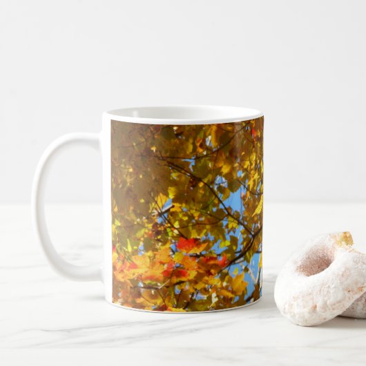 Mug Feuilles Jaunes d'Érable et Ciel Bleu (Avec donut)
