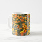 Mug feuilles tombés sous la pluie (Devant gauche)