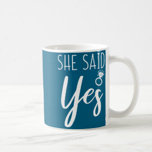 Mug Fiançailles d'annonce d'engagement d'homme Elle a