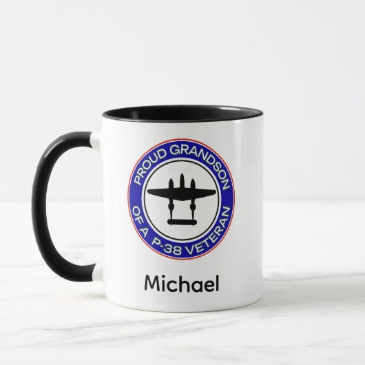 Mug Fier petit-fils d'un vétéran du P-38 (Gauche)