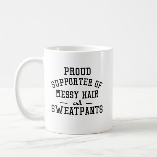 Mug fier supporter des cheveux désordonnés et des swea (Gauche)