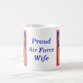 Mug fière épouse de l'armée de l'air design d'impressi (Centre)
