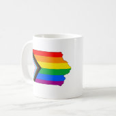 Mug Fierté de l'État de l'Iowa LGBTQ Progress Pride (Devant gauche)