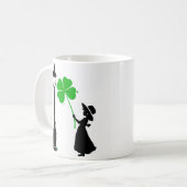 Mug Fille au trèfle chanceux (Devant gauche)
