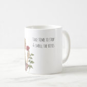 Mug Fille blonde qui sent les roses (Devant droit)