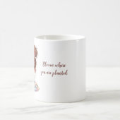 Mug Fille Chibi Adorable Assise sur un Coussin avec ci (Centre)