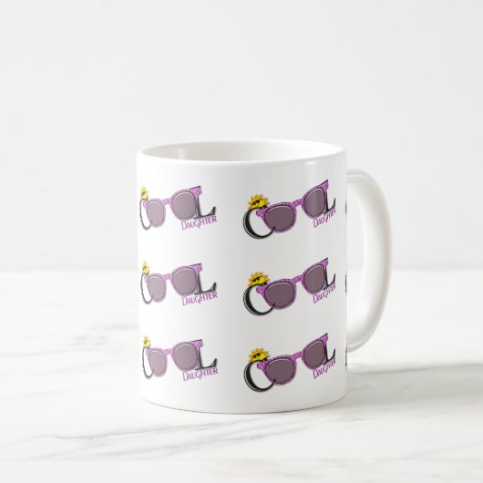 Mug Fille cool - soleil et lunettes de soleil sur blan (Devant droit)