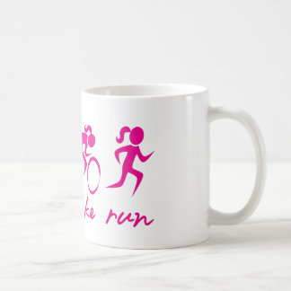 Mug Fille courue par vélo de bain tri