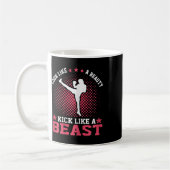 Mug Fille de kickboxing - Ressemble à une beauté, frap (Gauche)