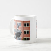 Mug Fille et son pigeon (Devant gauche)