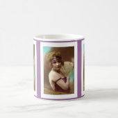 Mug fille flapper en violet avec un éventail (Centre)