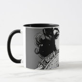 Mug Fille gothique de style graphique BW 50s mangeant (Gauche)