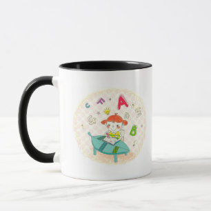 Mug Fille s'asseyant sur la chaise, étudiant