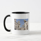 Mug Fin de statue d'angle dans le cimetière de (Gauche)