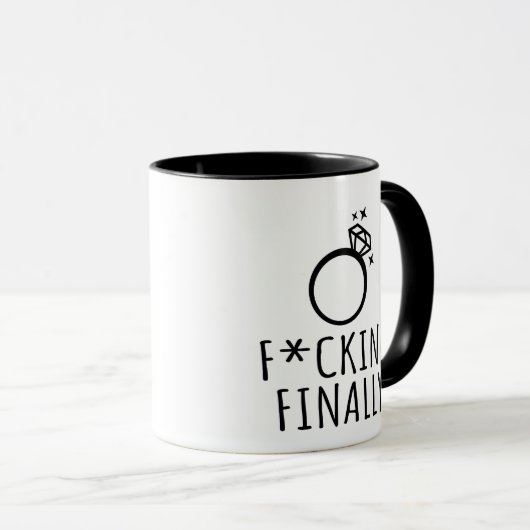 Mug Finally Engaged (Devant droit)