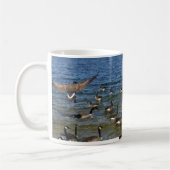 Mug First goose to fly, geese on lake Arrowhead (Gauche)