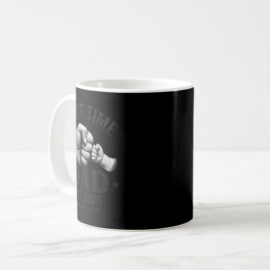 Mug First Time Dad Est 2025 Fist Bump New Dad Father's (Devant gauche)
