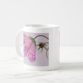 Mug Fleur Cosmo rose texturée (Devant gauche)