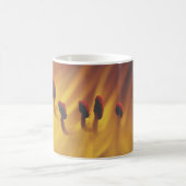 Mug Fleur jaune de près (Centre)