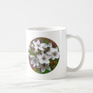 Mug Fleur sauvage blanc et vol d'abeille