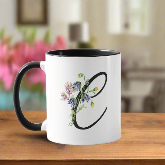 Mug Fleur sauvage coloré et noir initial "C" jolie