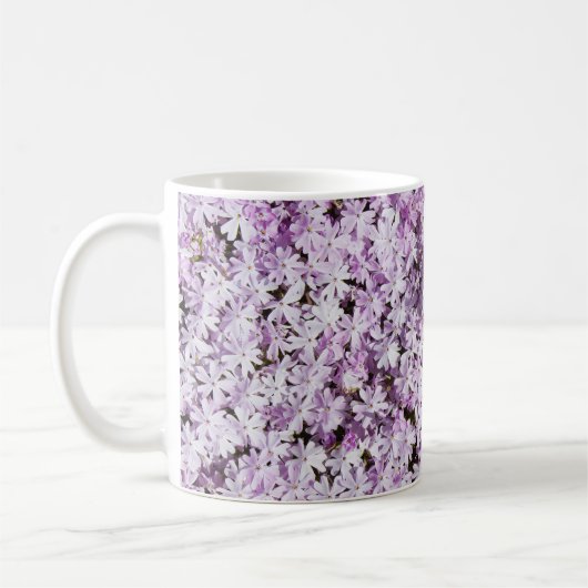 Mug Fleur violette, cadre de fraîcheur estivale. (Gauche)