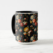Mug Fleurs baroques ornées sur fond noir (Devant gauche)