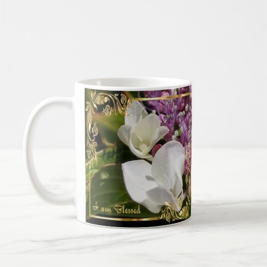 Mug Fleurs blanches délicieuses aux tons dorés (Gauche)