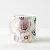 Mug Fleurs blanches, roses. (Devant gauche)