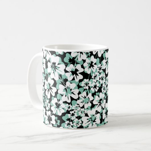 Mug Fleurs blanches, turquoise sur le noir. (Devant gauche)