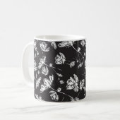 Mug Fleurs cosmos blanches : motif isolé. (Devant gauche)
