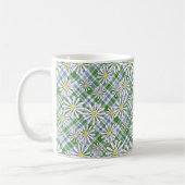 Mug Fleurs de camomille blanche sur un damier vert ble (Gauche)