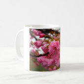 Mug Fleurs de fleurs de cerisier rose chaud (Devant gauche)