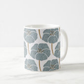 Mug Fleurs de Géranium Bleu Motif romantique. (Devant droit)