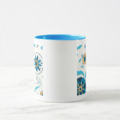 Mug Fleurs Indigo dorées avec Arrière - plan blanc (Centre)