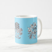 Mug Fleurs monochromes sur fond bleu bébé (Devant droit)