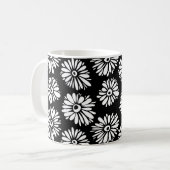Mug Fleurs noires et blanches funky (Devant gauche)