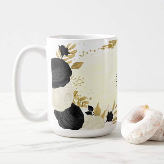 Mug Fleurs noires et blanches romantiques mariage or (Avec donut)