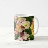Mug Fleurs peintes rose crémeuse (Devant droit)