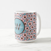 Mug Fleurs roses sur fond bleu avec monogramme (Devant droit)