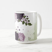 Mug fleurs violettes foncées et claires avec verdure (Devant droit)